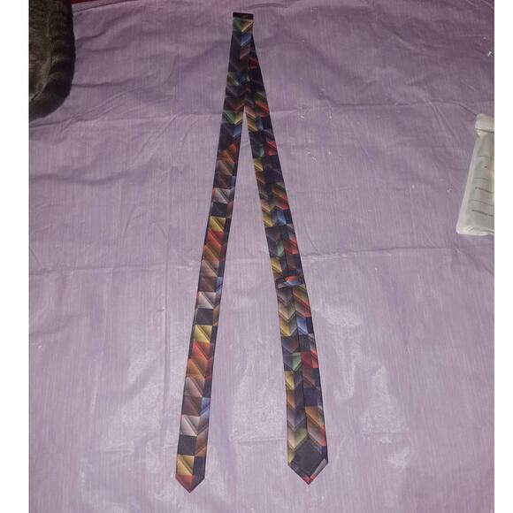 Boys Plaid Zig Zag Neck Tie & Matching Pocket Square - Picture 5 of 6